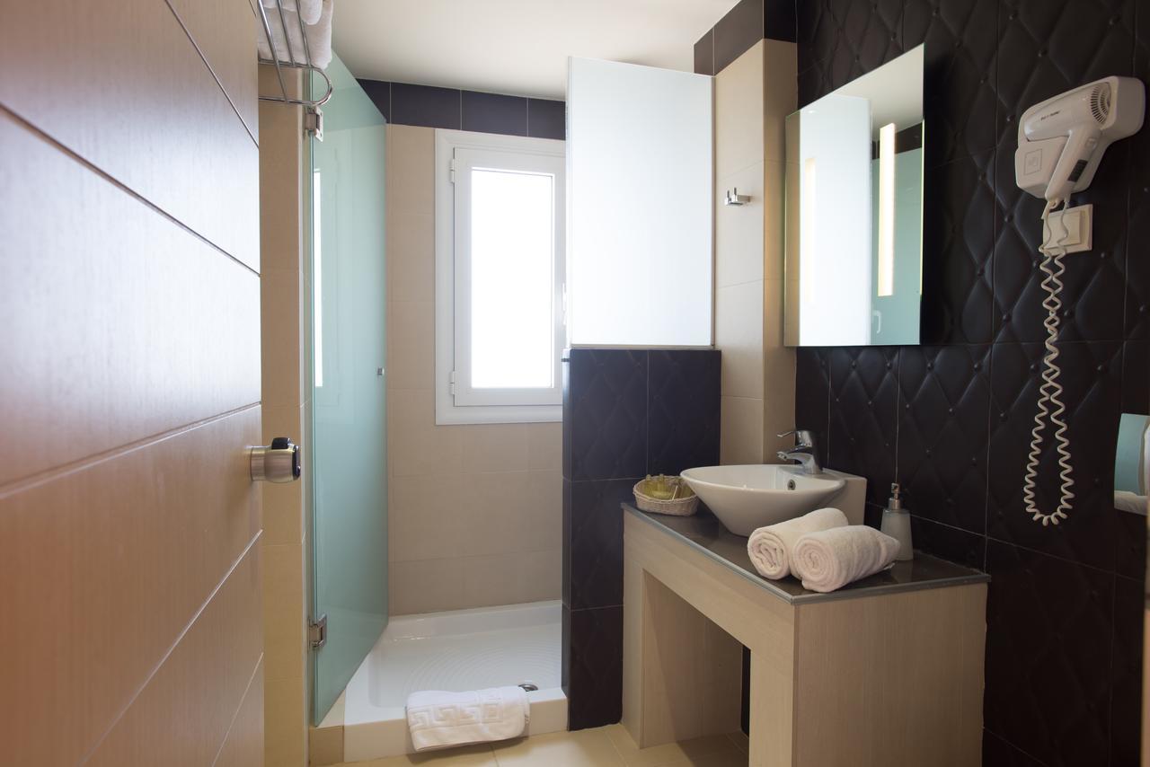 Hotel Philip Пилос Экстерьер фото